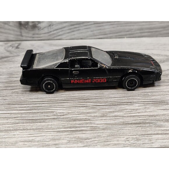 KNIGHT RIDER 2000 - VINTAGE 1982 UNIVERSAL STUDIOS 1:64 DIE-CAST - Picture 1 of 6